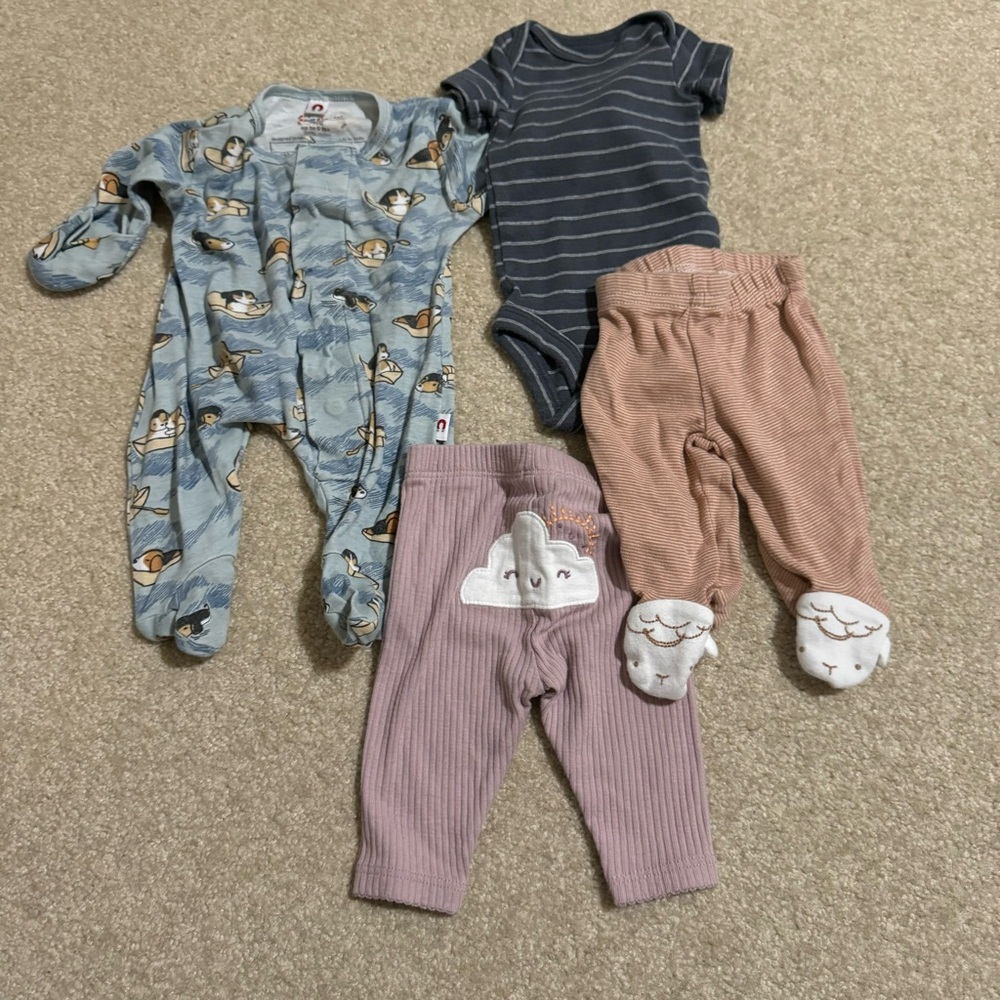 Lot 4-Piece Premie/Newborn Clothes 1-Bodysuit 1-Onesie 2-Pants Carter’s E=MC